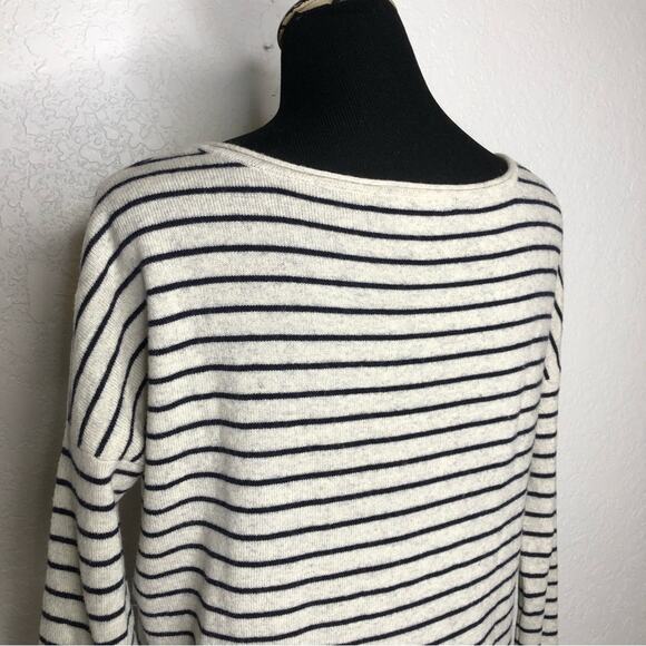 Vince oatmeal cream black striped wool cashmere sweater size Extra Small XS - Picture 8 of 16
